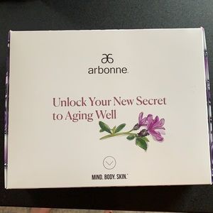🌱NEW in Box 🌸AgeWell Set Collagen Arbonne